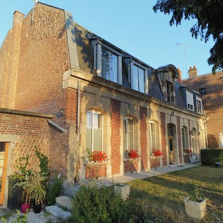 Chambres D'Hotes Noir Lion Péronne Exteriör bild